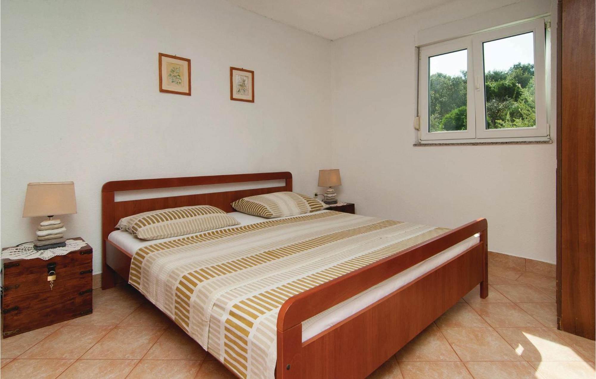 2 Bedroom Awesome Apartment In Drvenik Veliki المظهر الخارجي الصورة