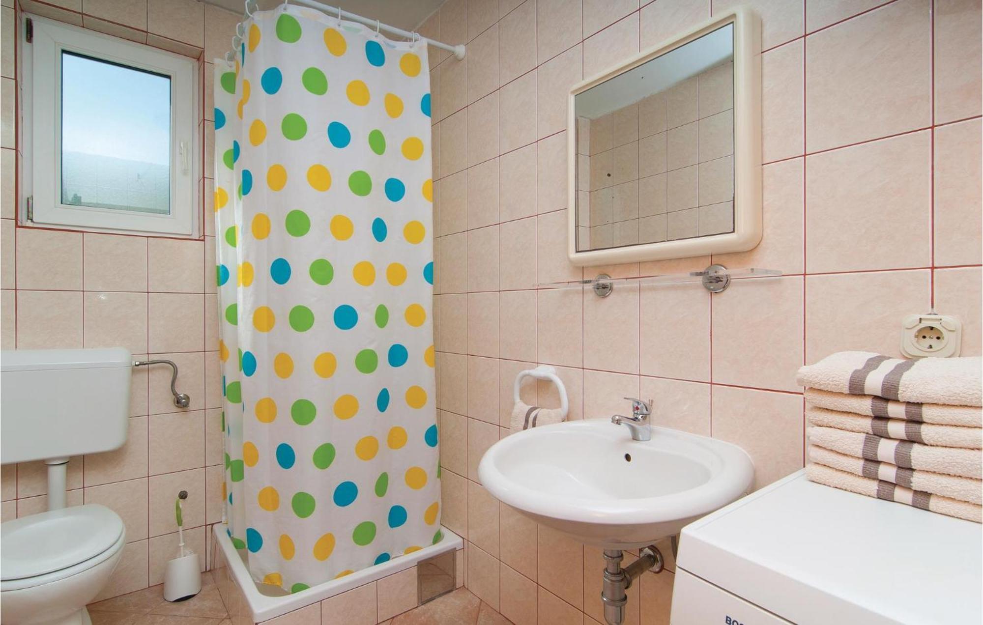 2 Bedroom Awesome Apartment In Drvenik Veliki المظهر الخارجي الصورة