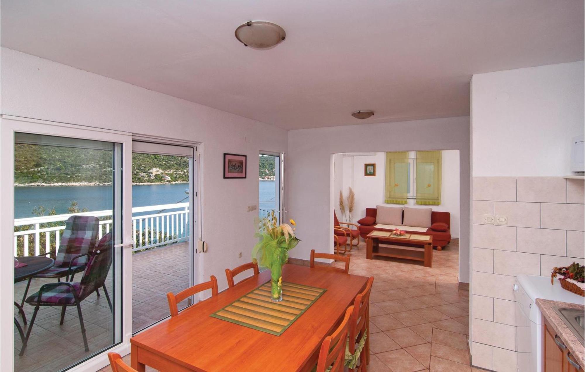 2 Bedroom Awesome Apartment In Drvenik Veliki المظهر الخارجي الصورة