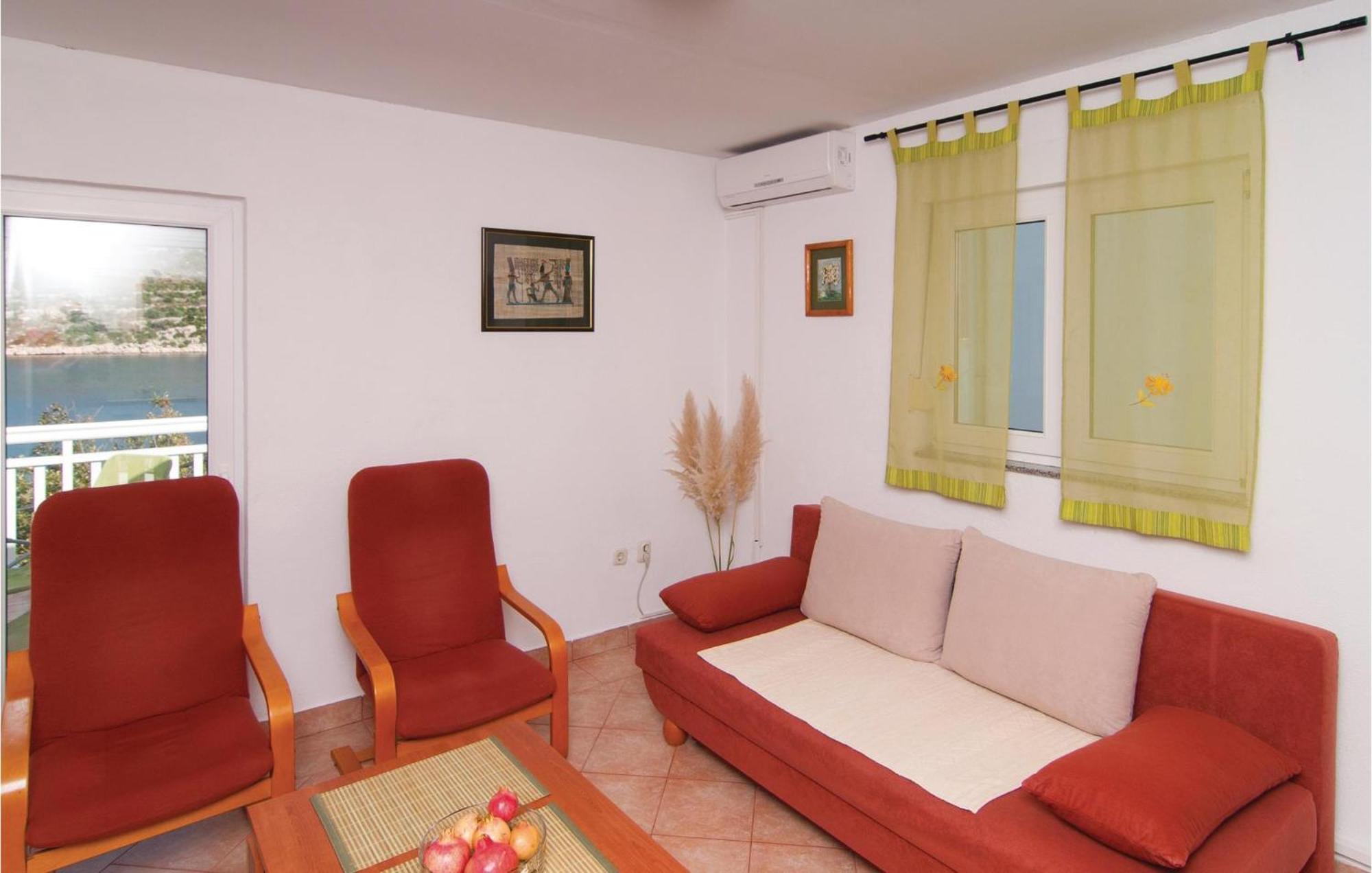 2 Bedroom Awesome Apartment In Drvenik Veliki المظهر الخارجي الصورة
